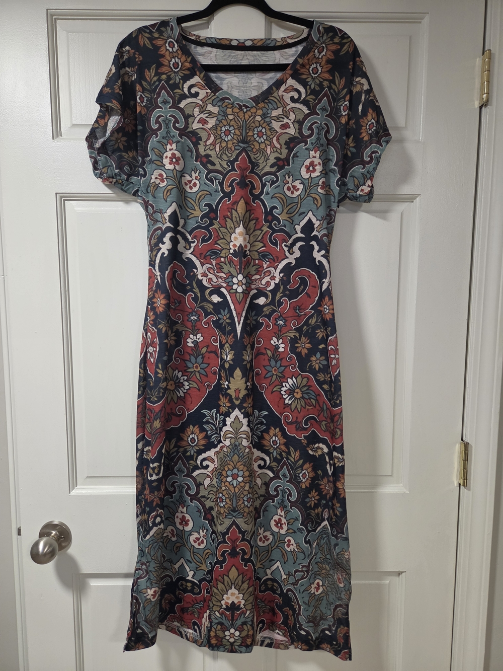 Boho Floral V-Neck Maxi Dress in Teal and Red L